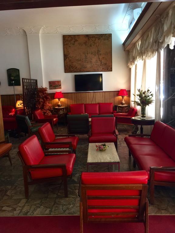 Embassy Hotel Бейрут Екстериор снимка