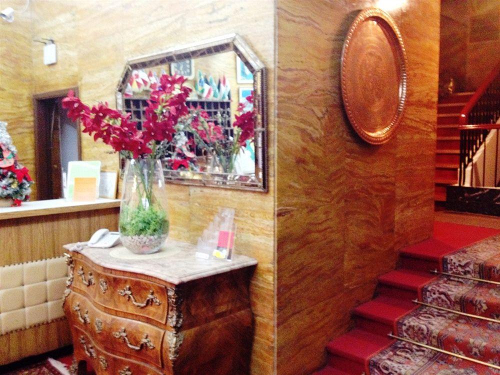 Embassy Hotel Бейрут Екстериор снимка