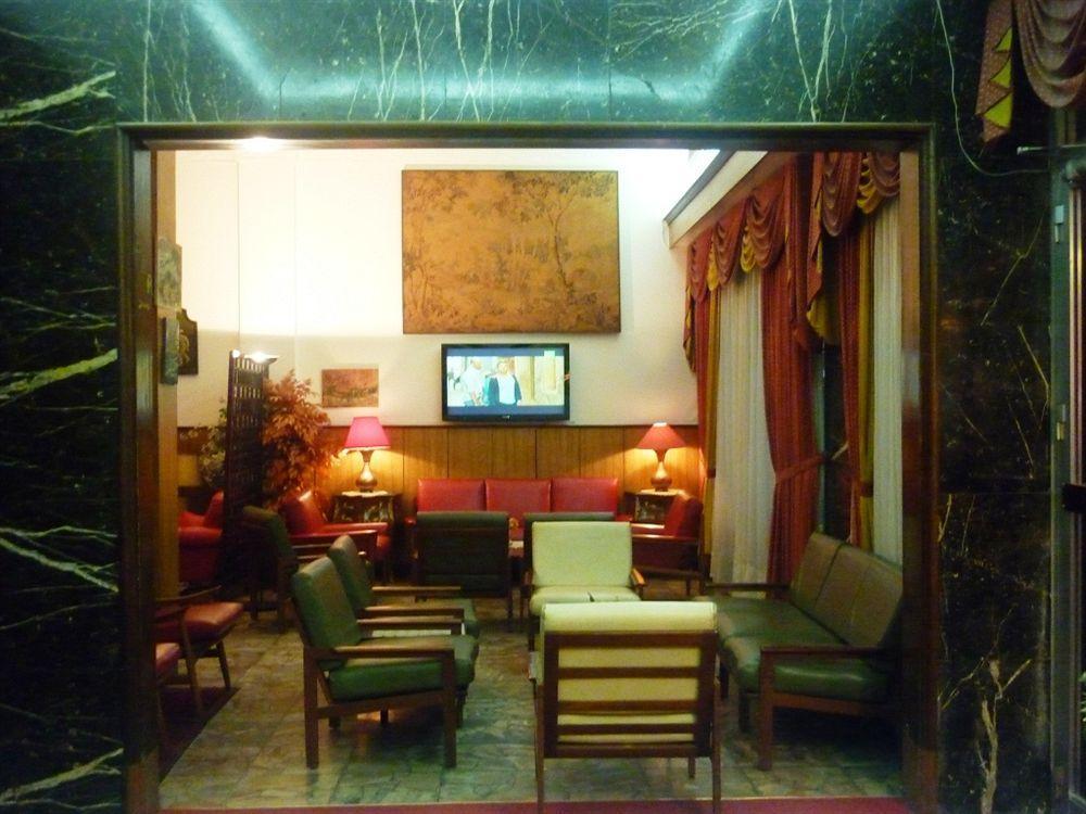 Embassy Hotel Бейрут Екстериор снимка